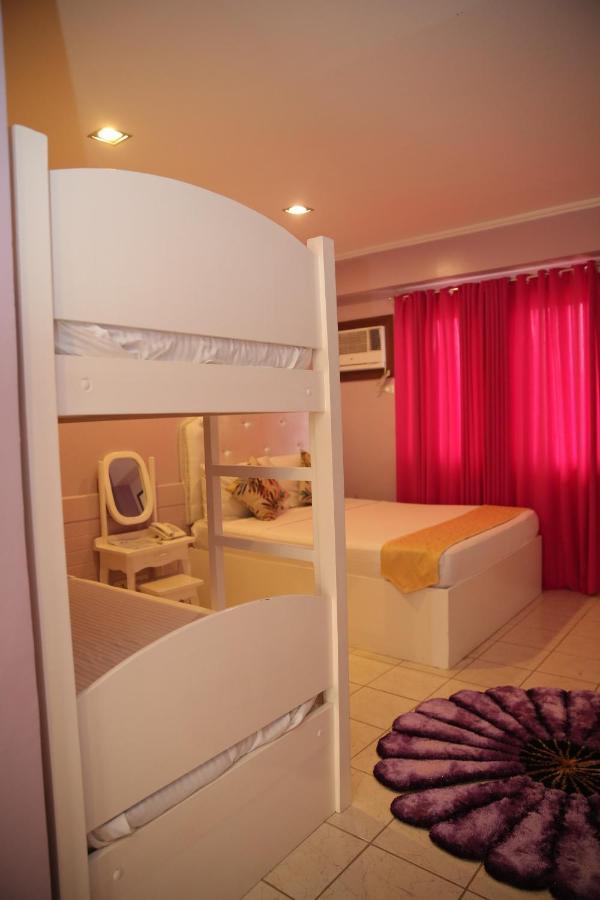 Eon Centennial Resort Hotel & Waterpark อีโลอีโลซิตี้ ภายนอก รูปภาพ